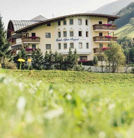 Winter- und Sommerurlaub Ahrntal im Hotel Alpin Royal