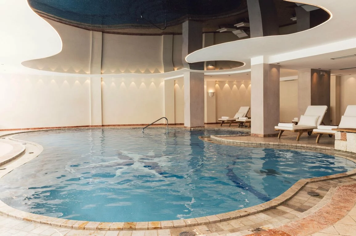 Wellness hotel - indoor pool Ahrntal & outdoor whirlpool